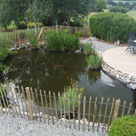 בית נופש La Nouchettiere לה רושה - אן - ארדן